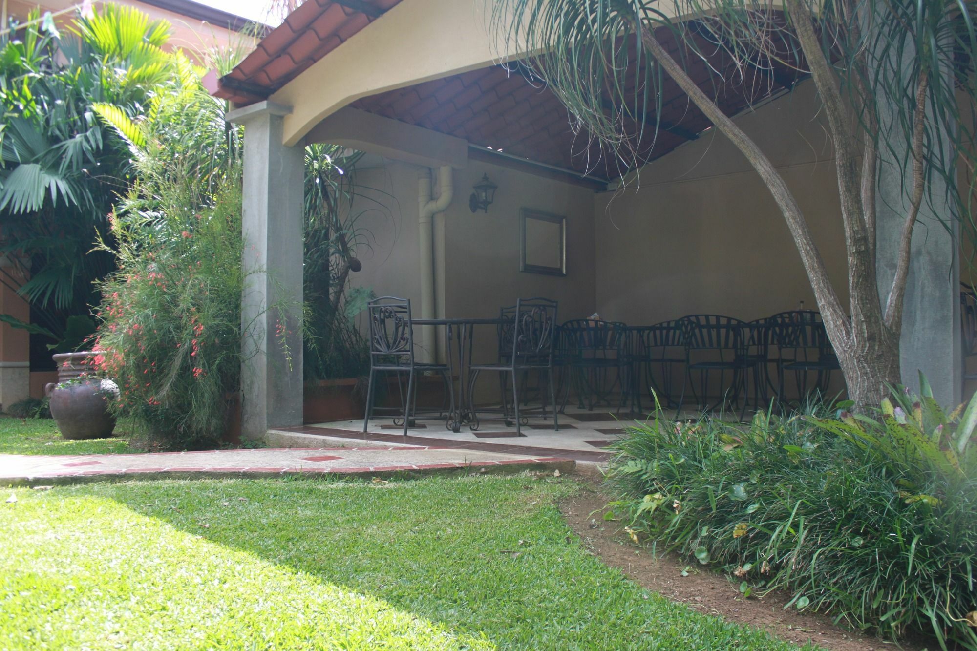 Hotel Santa Maria Inn Alajuela Bagian luar foto